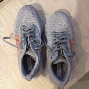 Hokas Bondi 8